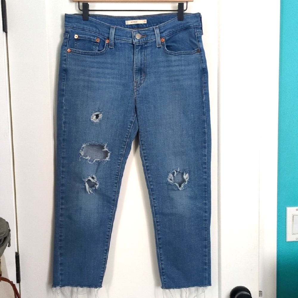 Levi's Cropped Distressed Boyfriend Jeans